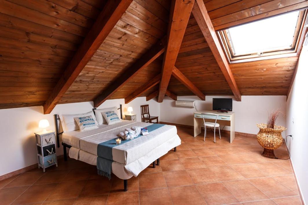 Onlyrooms Каляри Екстериор снимка