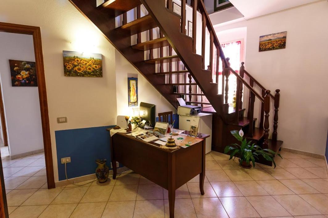 Onlyrooms Каляри Екстериор снимка